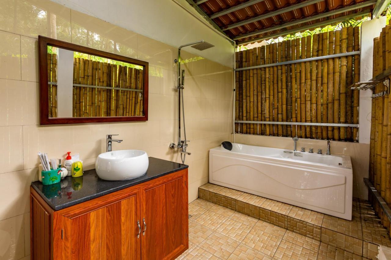 Caesar Phu Quoc Hotel & Resort Exterior photo